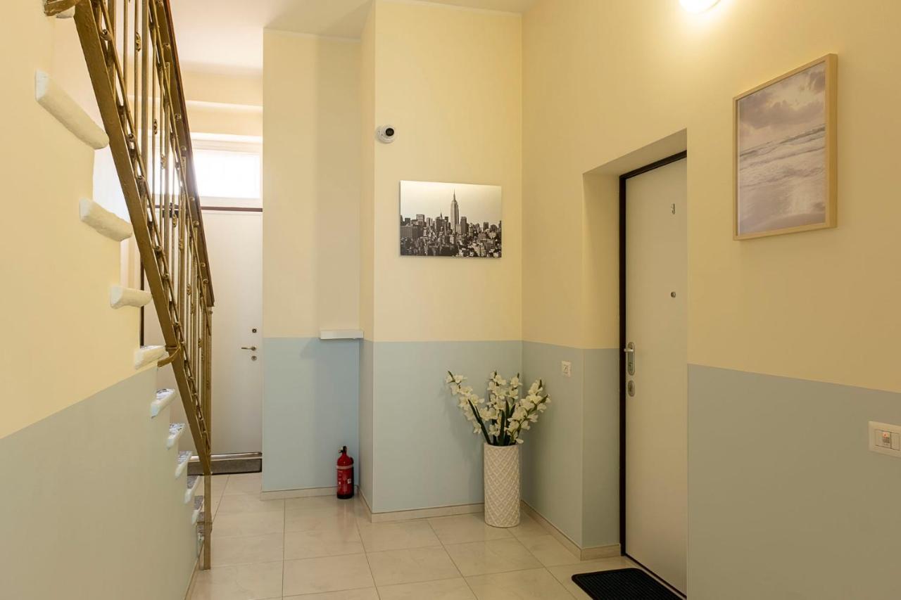 Leader Apartment 4 - Monzino - Hockey Msg Arena - Linate - Milano Ngoại thất bức ảnh